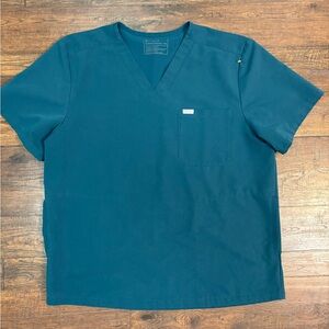 Figs Men's Chisec Three-Pocket Scrub Top XXL Caribbean Blue